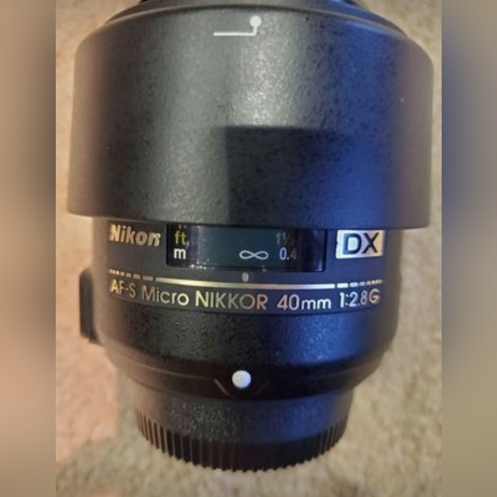 Nikkor 40mm af-s micro f2.8